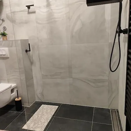 Apartamento Kyra With Terrace And Garden