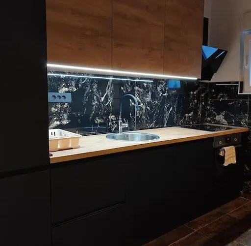 Kyra With Terrace And Garden Trogir